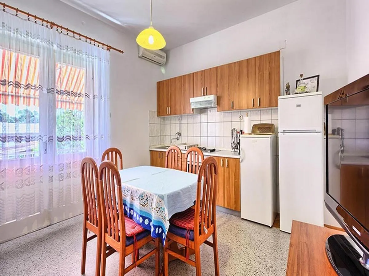 Apartment Lucija Kastela Croatia