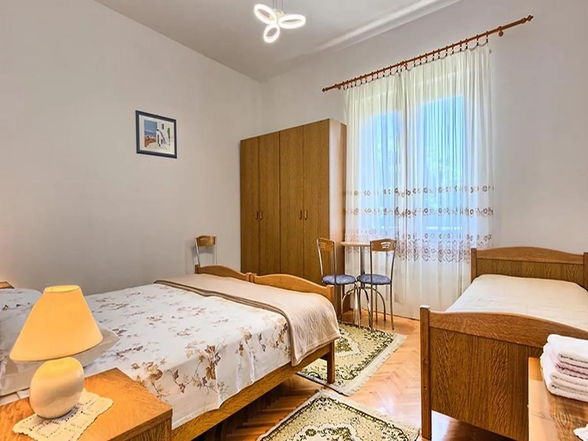 Apartment Lucija Kastela 0*,  Croatia