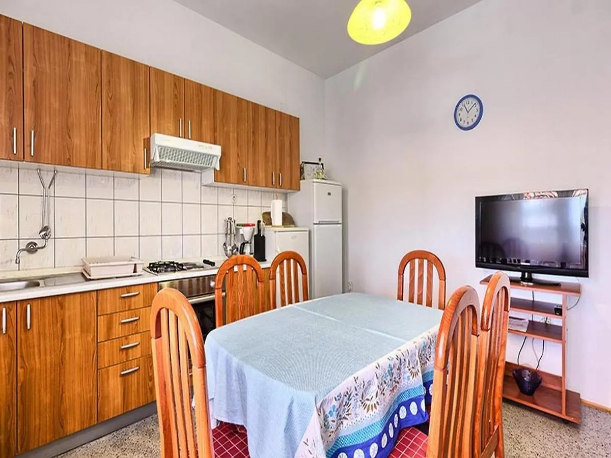Apartment Lucija Kastela Croatia