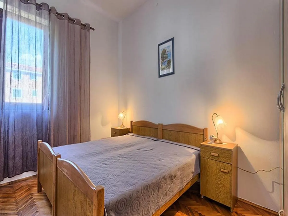 Apartment Lucija Kaštela