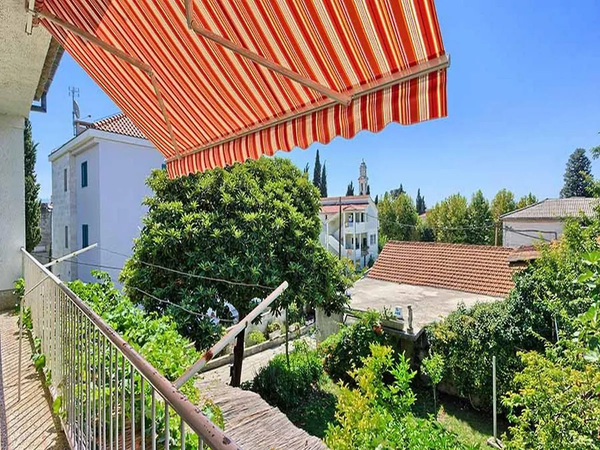 Apartment Lucija Kaštela
